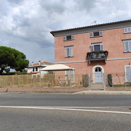 Appartamento Vada Extérieur photo
